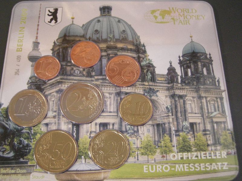 (afbeelding voor) World Money Fair set Slowakije 2009 met de gewone 2 euro